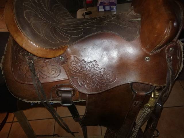 Selle western FQH 16 pouces 