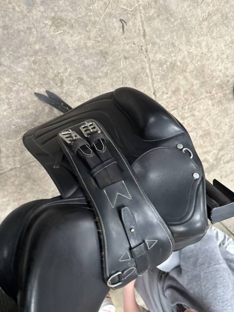 Selle dressage Éric Thomas flitter arçon interchangeabl