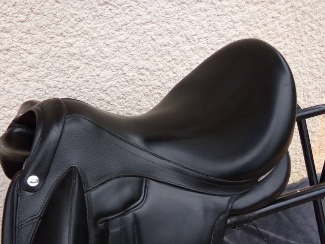 Selle Dressage Devoucoux Harmonie S 17'