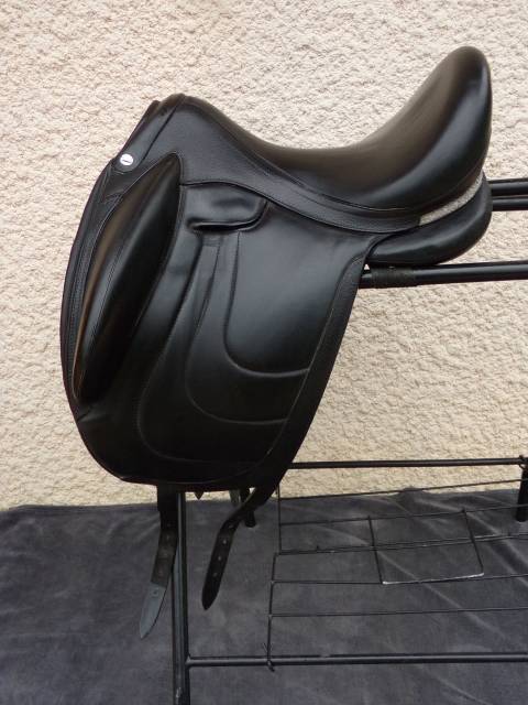 Selle Dressage Devoucoux Harmonie S 17'