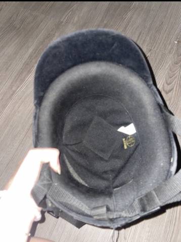 Bombe d’équitation taille 52