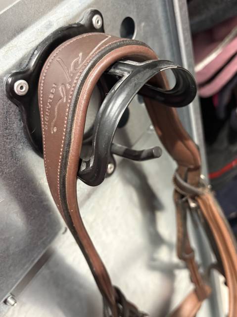 Filet jump in Crystal (muserolle Dyon) taille cheval