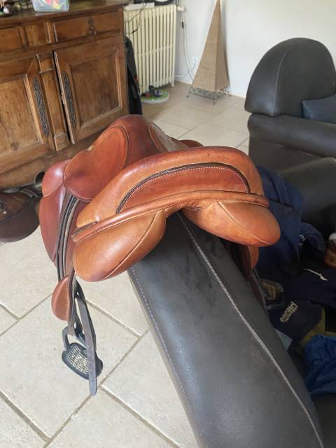 ? Selle Éric Thomas Crosse Fitter – 17” ?