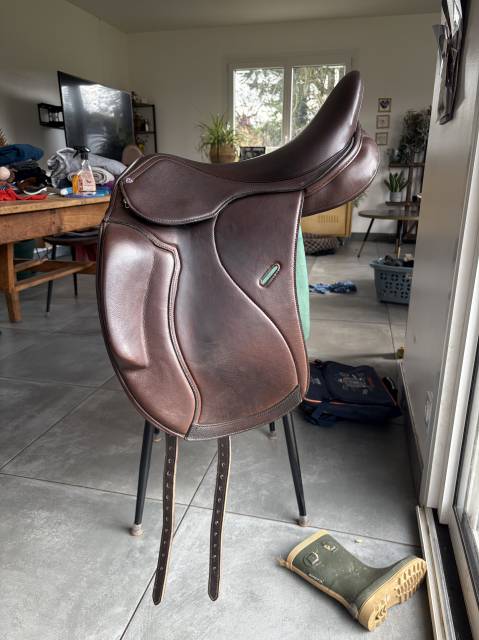 Selle cavaletti monoquartier dressage 