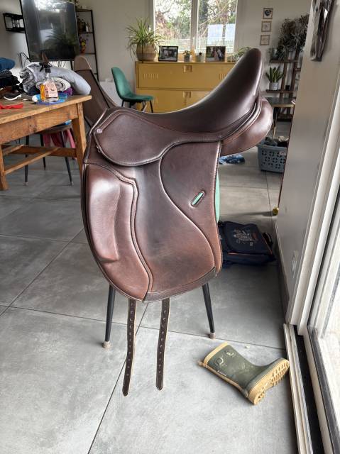 Selle cavaletti monoquartier dressage 