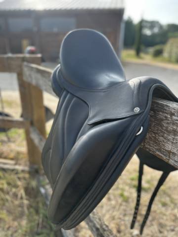 Selle Antares Cadence 17“