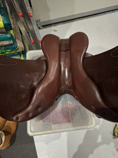 Selle Prestige Versailles 17