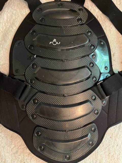 Protection dorsale Fouganza taille S adulte 160-170