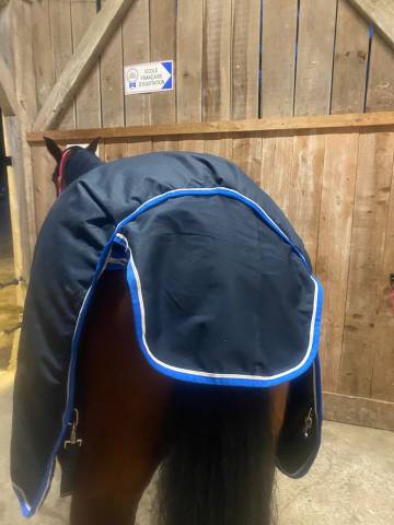 COUVERTURE CHEVAL 135 CM 400G