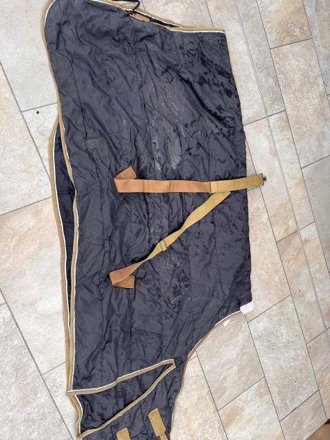 Couverture Fouganza 150g taille 6“3