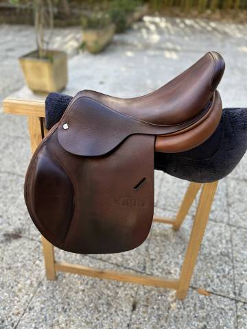 Selle CWD La Club  17.0 pouces