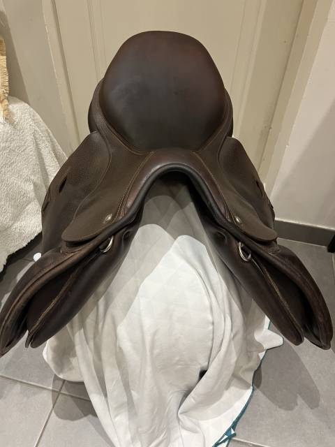 Selle occasion CHILDERIC MODÈLE FAP taille 18