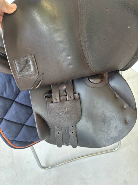 À vendre selle CHILDERIC EXCELLENT ÉTAT 