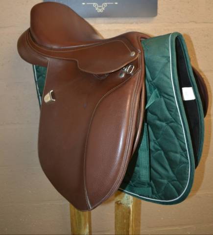 Selle Bates Caprilli Close Contact Cair – 17" – Cuir br