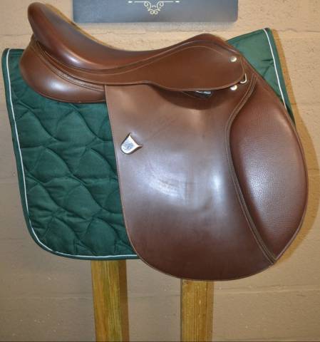 Selle Bates Caprilli Close Contact Cair – 17" – Cuir br