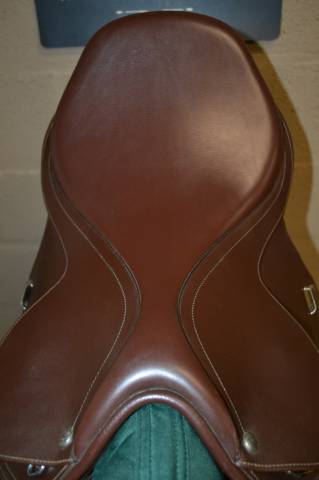 Selle Bates Caprilli Close Contact Cair – 17" – Cuir br