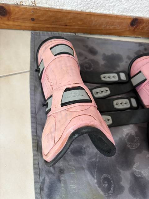 Guêtres + Protège-boulets HEXA rose – matière imperméab