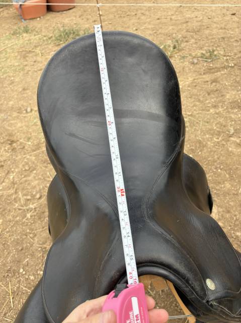 Selle de dressage Forestier Carlos Pinto 16,5" cuir noi