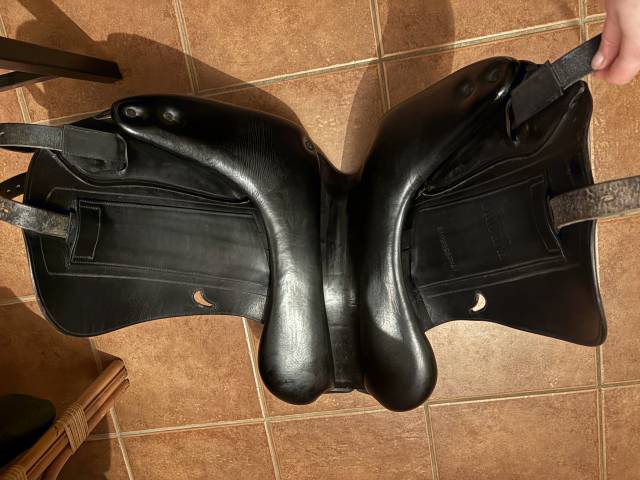 Selle dressage équipe emporio 