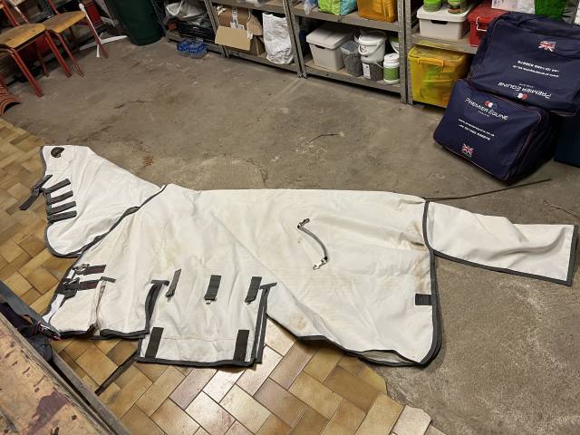 Couverture anti mouche