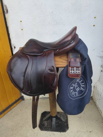 Selle monoquartier sellerie côte basque 18