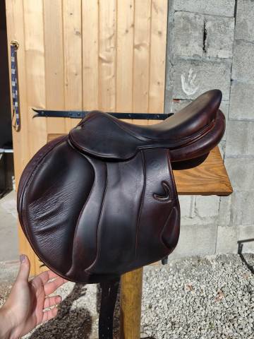 Selle monoquartier sellerie c&ocirc;te basque 18