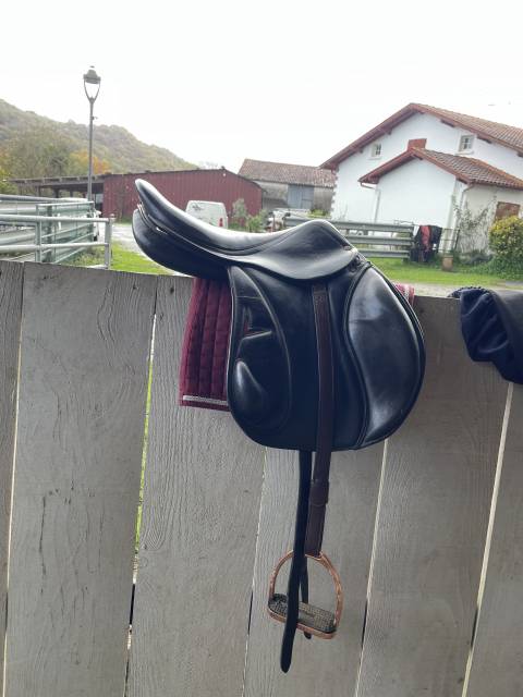 Selle Darroze mono quartier en 17 pouces