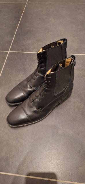 Bottillons à lacets