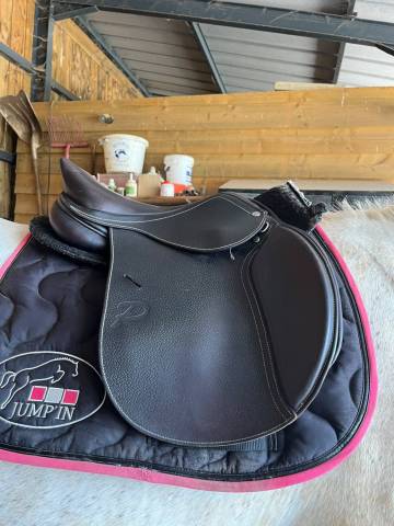 Selle mixte privilège équitation 17 pouces
