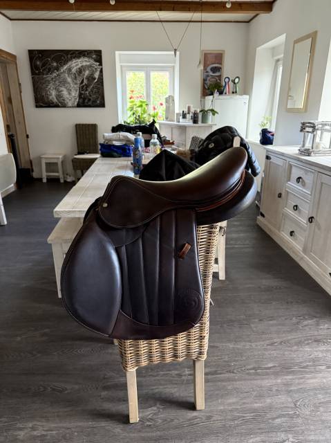 Selle Forrestier Séoul taille 17,5