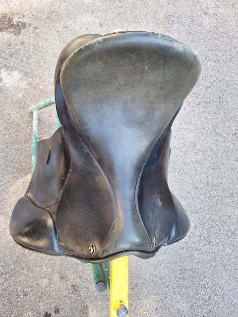 Selle dressage 17"