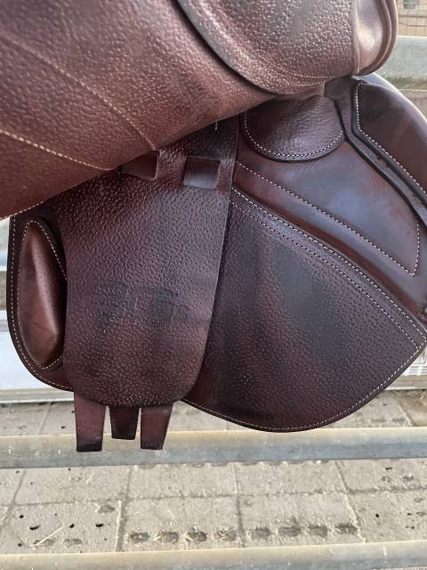 Vends Selle CWD modèle 2GS Mademoiselle de 2024