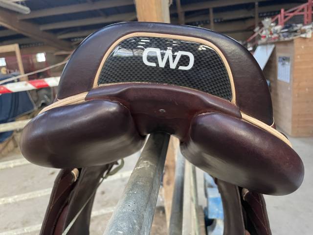Vends Selle CWD modèle 2GS Mademoiselle de 2024