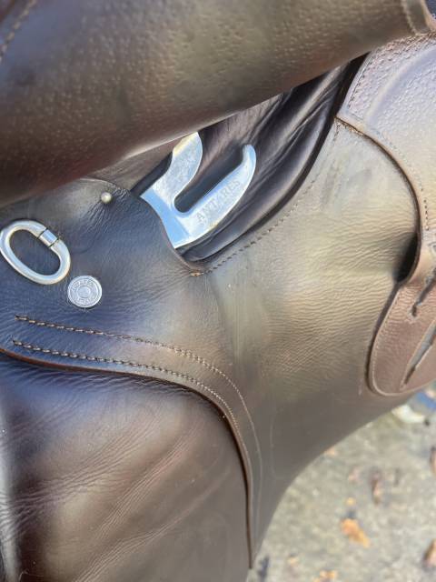 Selle Antarès Connexion - 17,5 pouces 