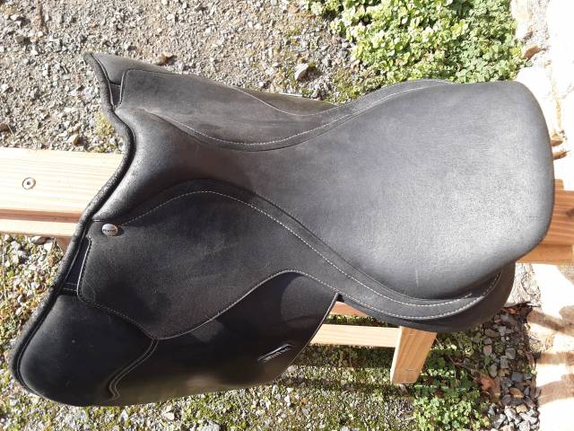 Selle Wintec pro jump 16 pouces