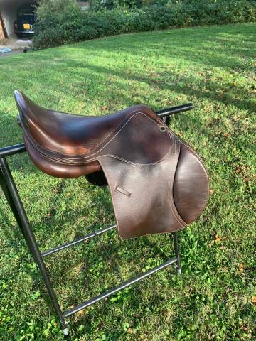 Selle mixte taille : 17,5 pouces 