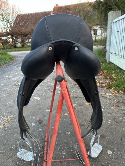 Selle de dressage Antares 