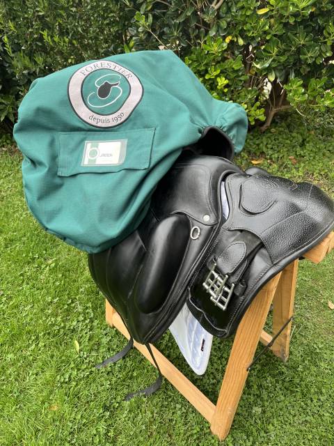 Selle de dressage Forestier Aachen