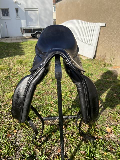 Selle de dressage CWD SE24 18´´ 3LA 2022