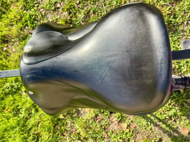 Selle de dressage CWD SE24 18´´ 3LA 2022