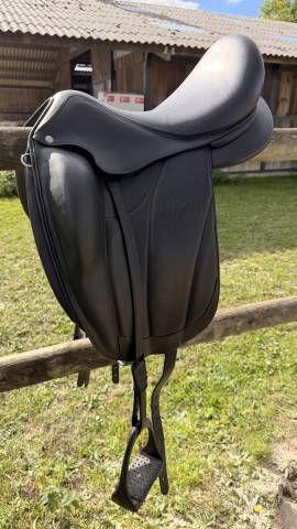 Selle dressage  Forestier modele Aachen