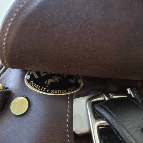 Selle d'équitation Terry's Sensor 17' mixte équipée