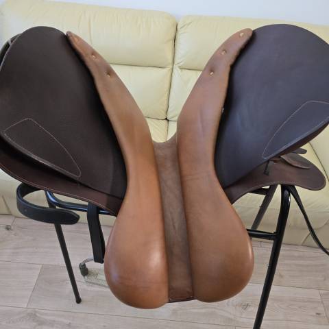 Selle d'équitation Terry's Sensor 17' mixte équipée