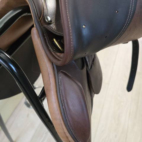 Selle d'équitation Terry's Sensor 17' mixte équipée