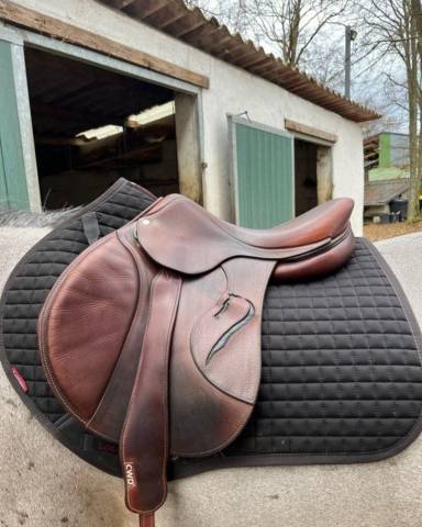 Selle Antares modèle contact 16,5’ havane