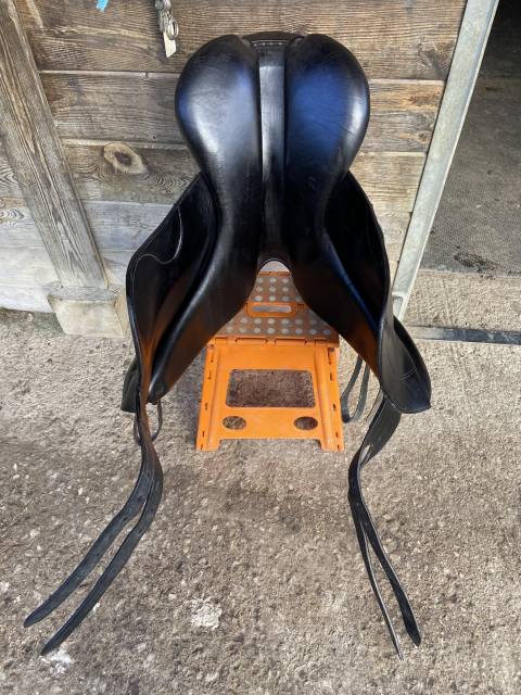 Selle de Dressage FORESTIER