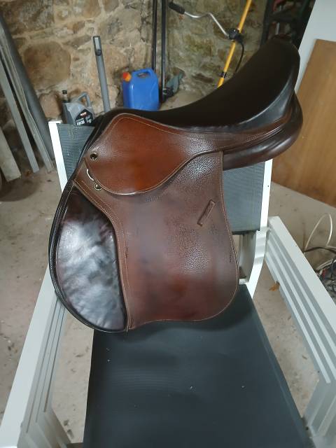 Selle mixte 17,5 pouces 