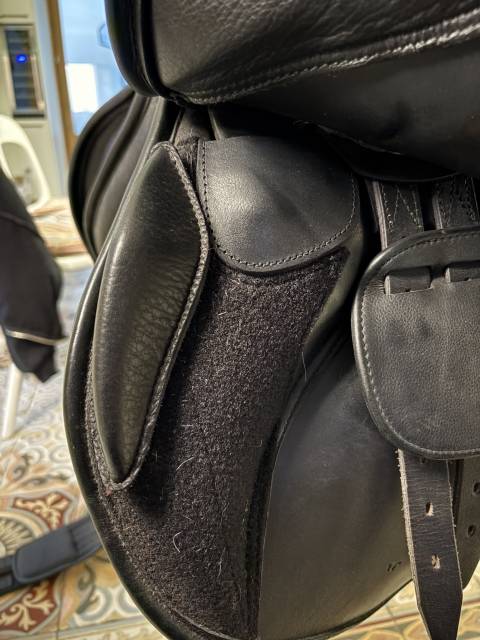 selle noir en cuir 17 