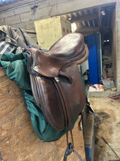 Selle Devoucoux 16,5
