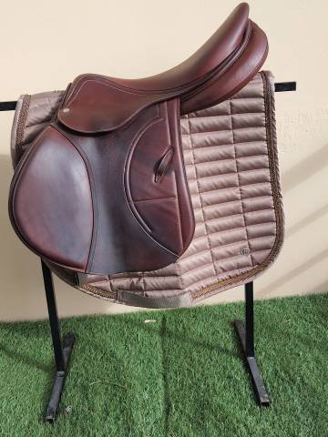 Selle Arion marron 18 pouces 